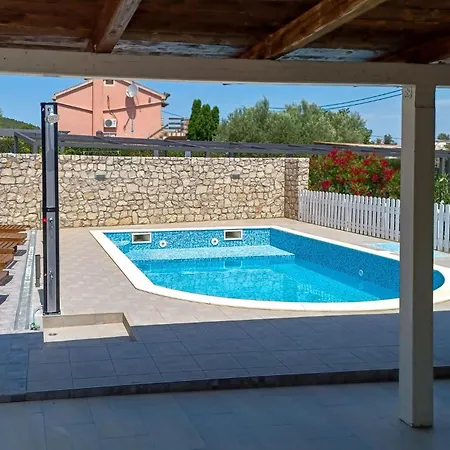 Croatia Nyaraló *