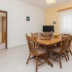 Croatia Nyaraló *